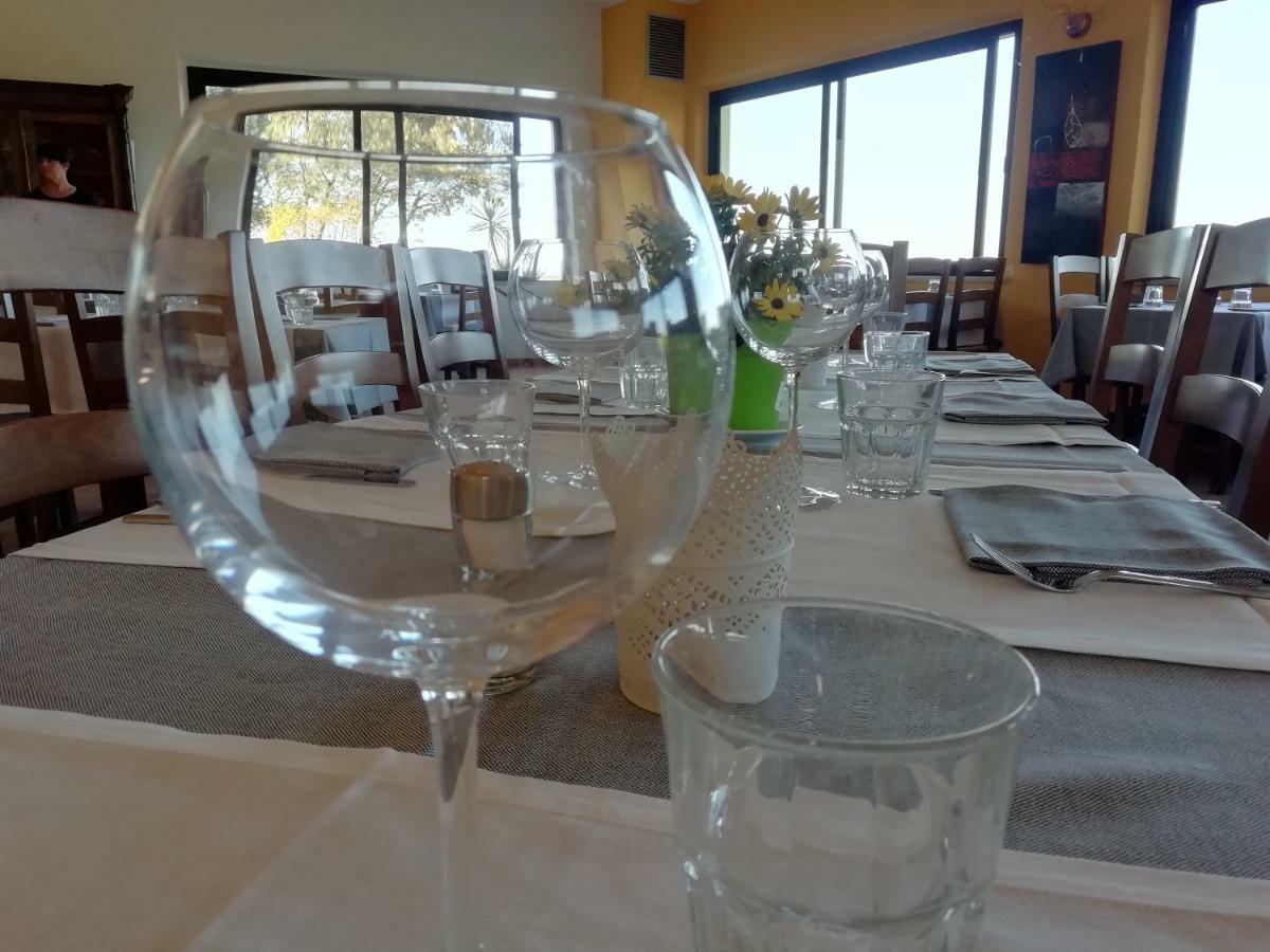 Camping Village Mar Y Sierra San Costanzo Dış mekan fotoğraf