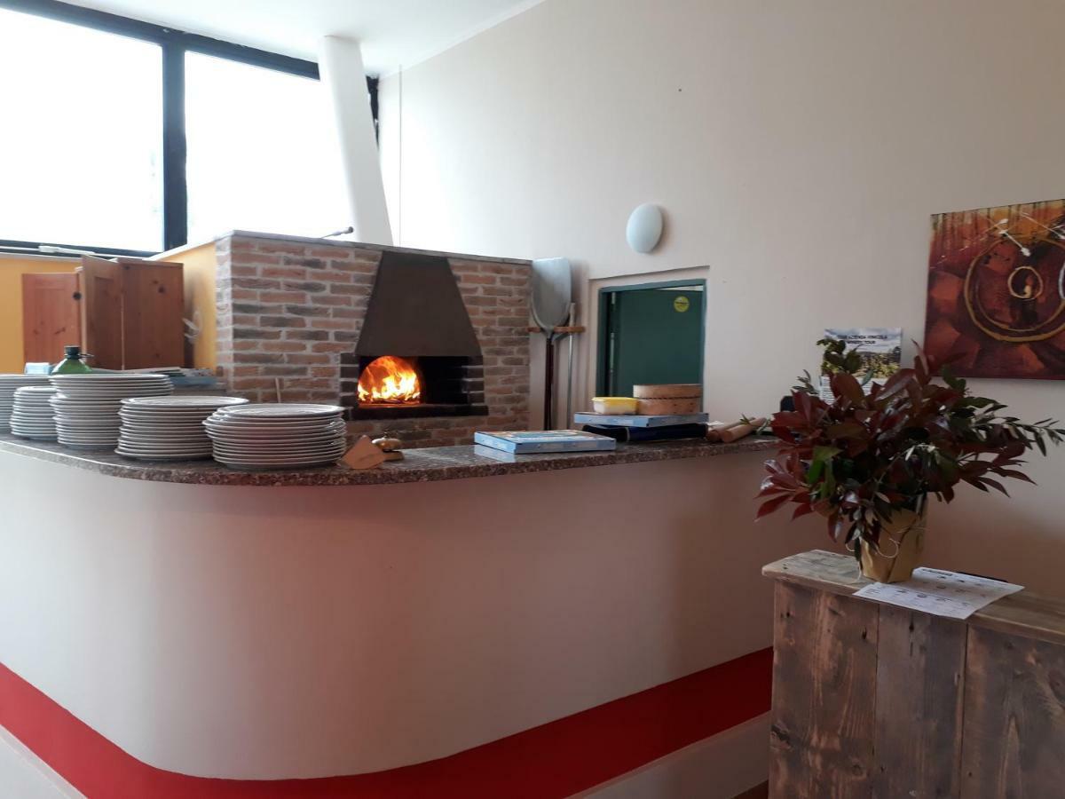 Camping Village Mar Y Sierra San Costanzo Dış mekan fotoğraf
