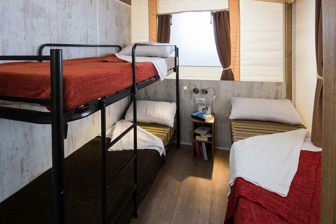 Camping Village Mar Y Sierra San Costanzo Dış mekan fotoğraf