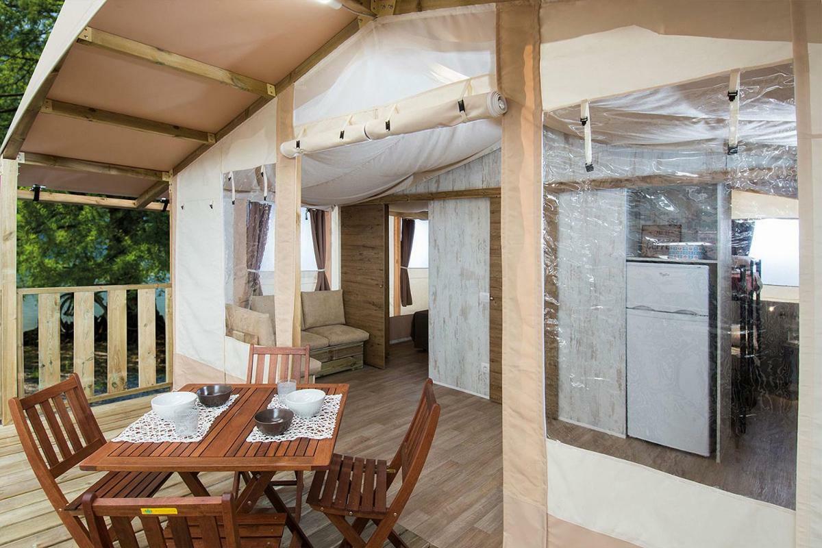 Camping Village Mar Y Sierra San Costanzo Dış mekan fotoğraf